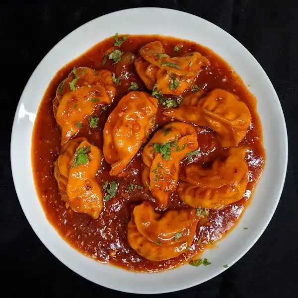 Tandoori Veg Gravy Momos